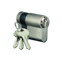 Demi-cylindre européen à 5 goupilles en laiton nickelé - 10 x 30 mm - s'entrouvrant sur n°2